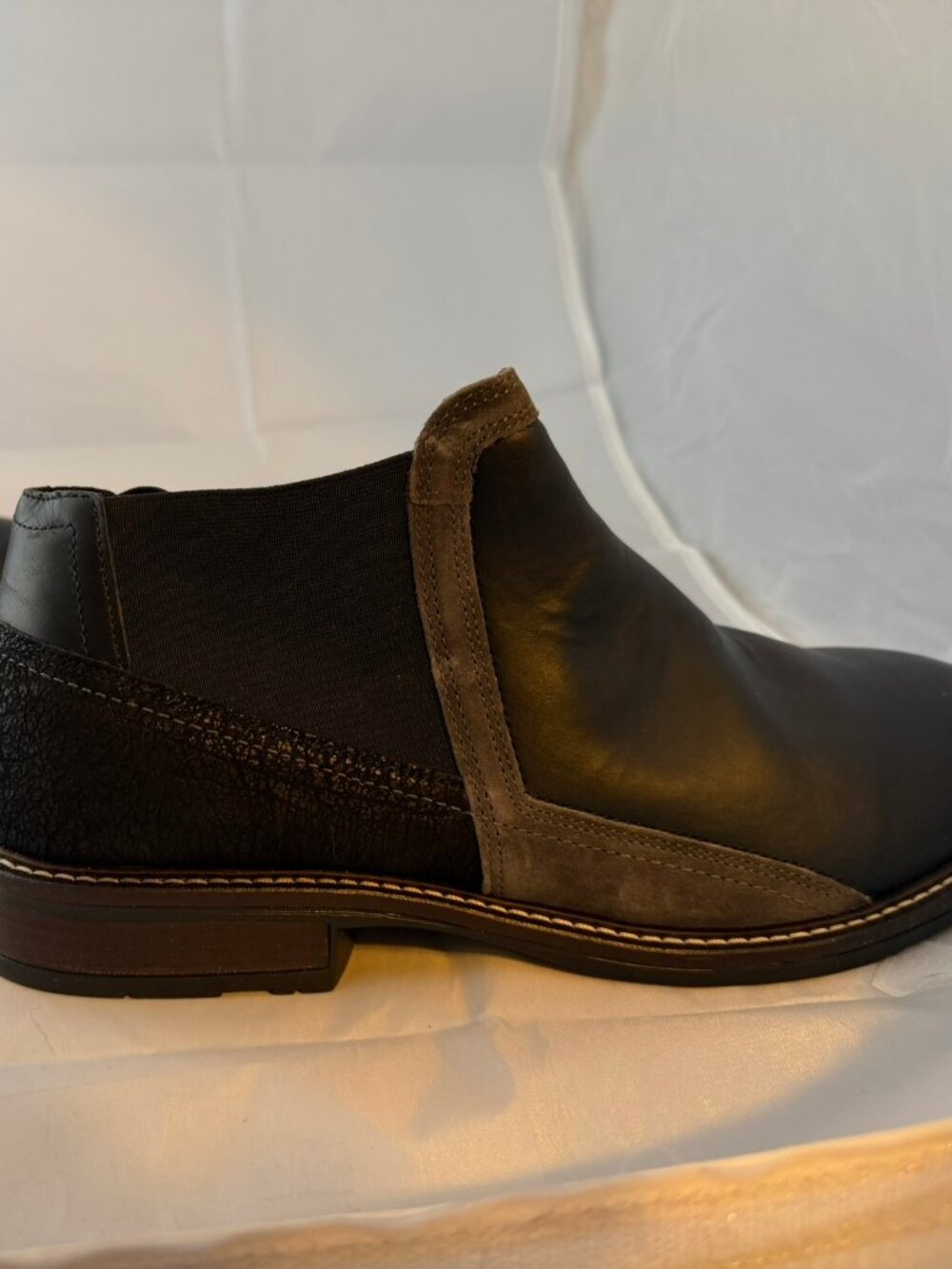 Naot  Business Boot, Black Leather/Grey Suede  Women Size 42 (11- 11.5 US)  NIB - Picture 5 of 7